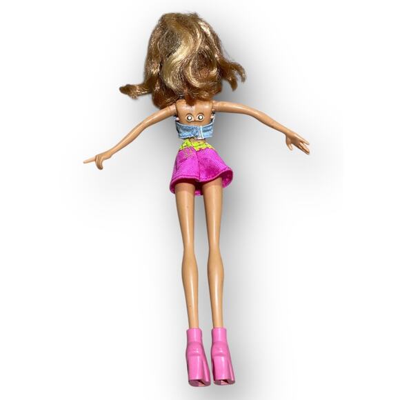 Winx Club Flutter Magic Flora Doll WORKING Mattel 2006 No Wings - Picture 2 of 6